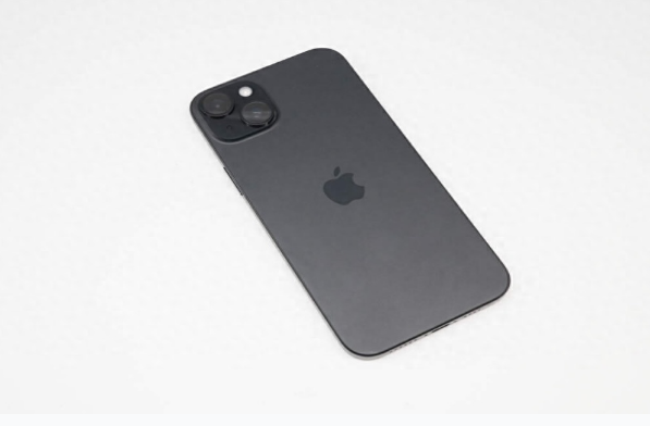 江华苹果手机维修分享iPhone 15 Plus换电池 